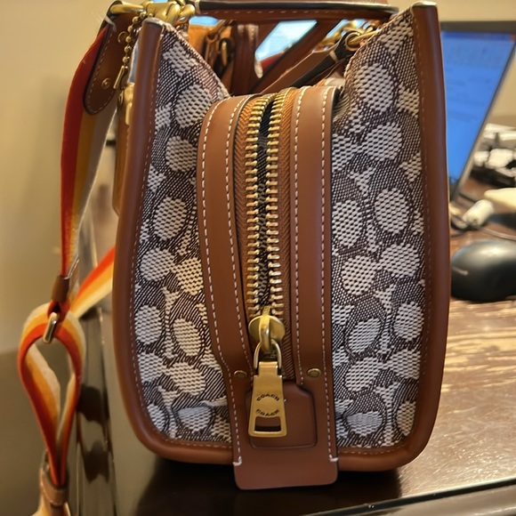 Disney x Coach Rogue 25 - Picture 3 of 9
